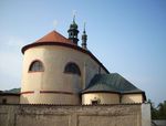 SB_19_basilika_pohled_od_cesty.jpg