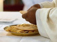 Adoptuj si kněze: Chceme, aby věřící podpořili své kněze modlitbou anebo jiným skutkem lásky