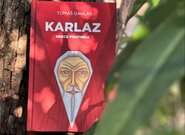 Novinku Karlaz: Srdce poutníka pokřtil autor pískem ze Sahary