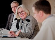 Když z kostela nemohu | církevní provoz a potřeby lidí